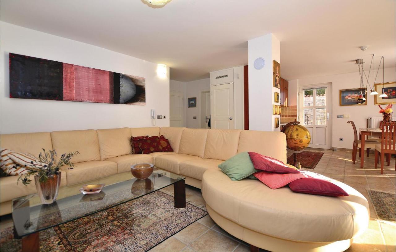 Lovely Home In Izola With Kitchen Malija Екстер'єр фото